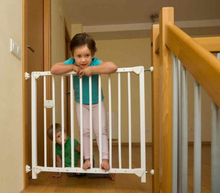 How a Baby Gate Ensures the Baby Safety?